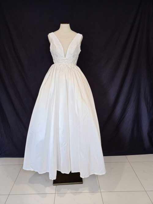 Lucinda -wedding dress -size 10-12 and 12-14