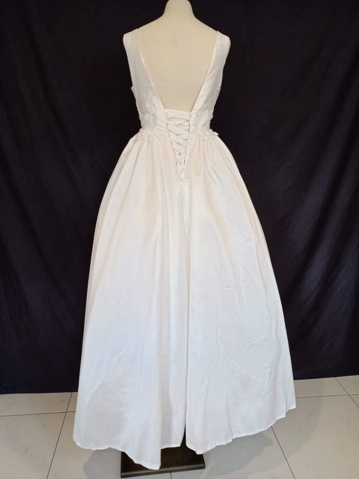 Lucinda -wedding dress -size 10-12 and 12-14 - Image 5