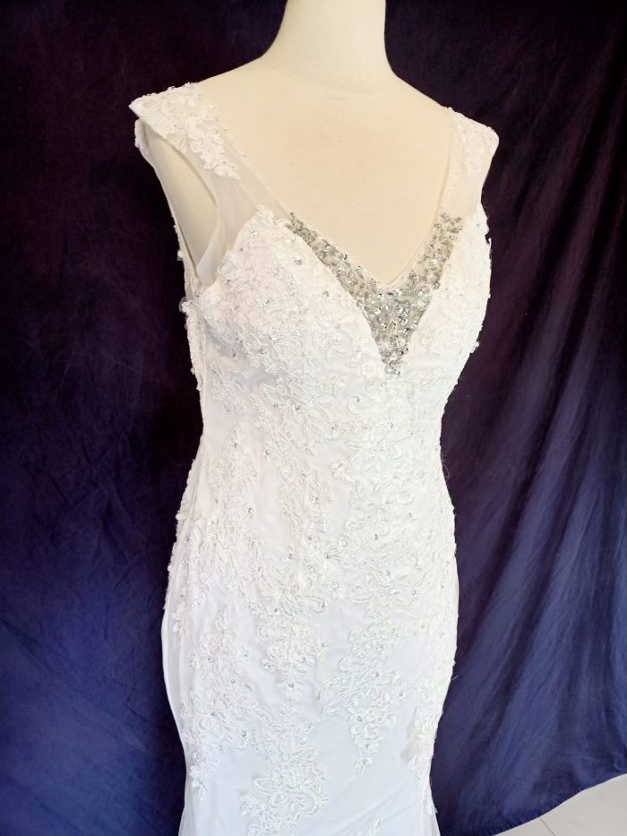 Phoebe -wedding dress -size 8 - Image 3