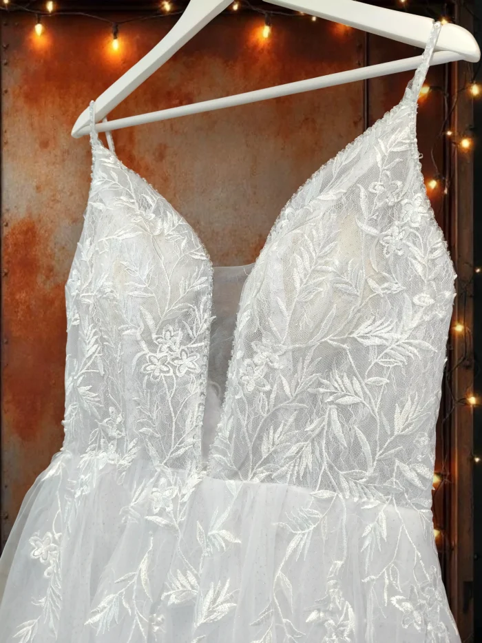 Rya3-wedding dress WHD